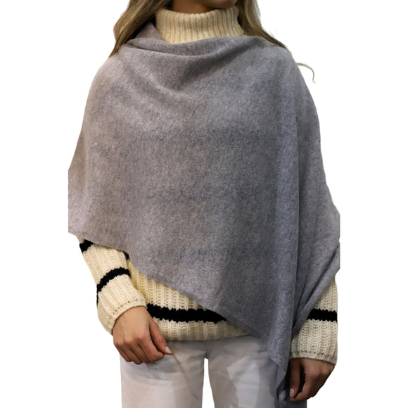 La Fiorentina Sweaters - La Fiorentina Classic Cashmere Poncho - Light Grey